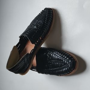 TOMS Huarache black genuine leather shoes